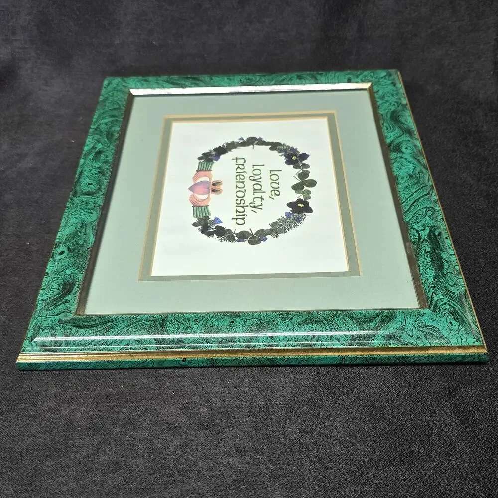 Irish Claddagh Symbol Love Loyalty Friendship Print Green Marble Frame 10
